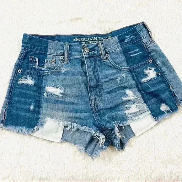 American Eagle Highrise Festival Patchwork Distressed Frayed Denim Short Size 2 - Picture 1 of 12